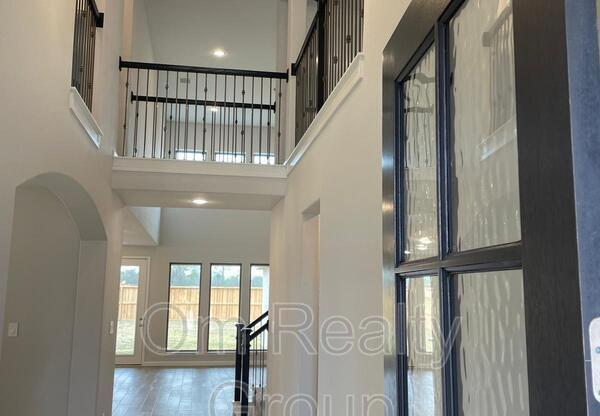 8806 MORNING GLOW DR