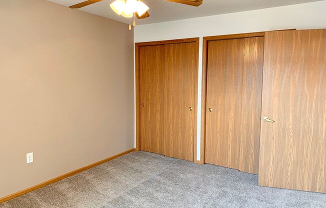 2 beds, 1 bath, 895 sqft, $1,070, Unit ME 2301-67