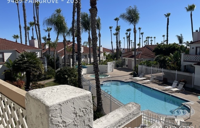 9489 FAIRGROVE LN