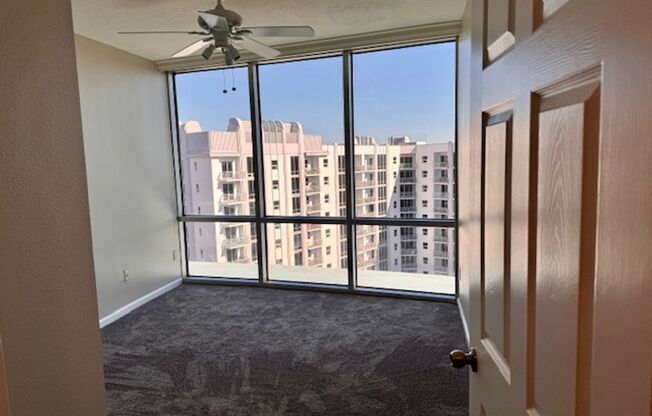 2 beds, 2 baths, $2,800, Unit # 1910