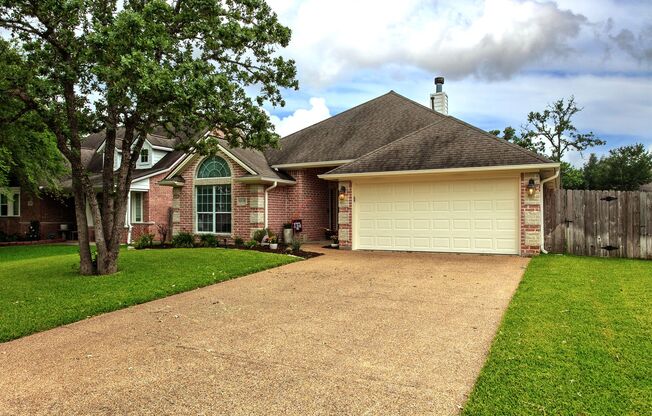 3 bedroom, 2 bathroom home in the Castlegate Subdivision