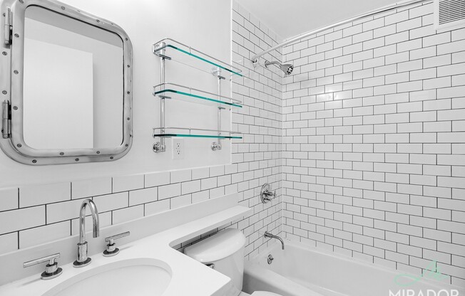 1 bed, 1 bath, $4,200, Unit 20N