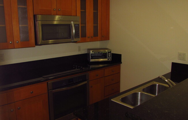 Upstairs 2 bedroom condo with balcony