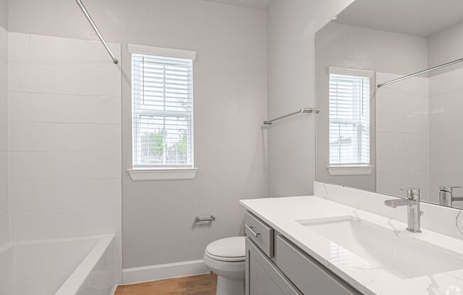 3 beds, 2 baths, 1,269 sqft, $2,700, Unit 1401