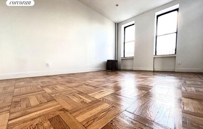 842 BUSHWICK AVE