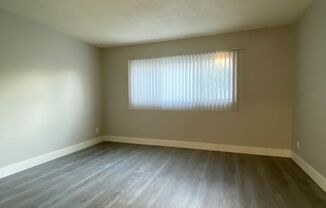 2 beds, 1 bath, 964 sqft, $2,695, Unit 7