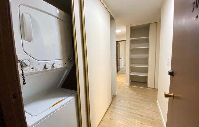 Wellington Square Apartments LLC