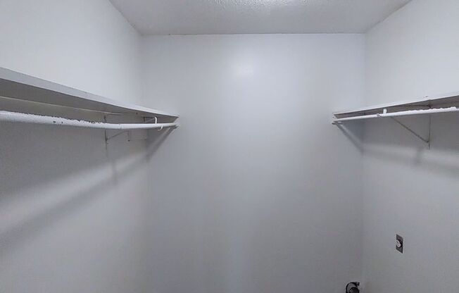 1 bed, 1 bath, 576 sqft, $750, Unit 3625-H