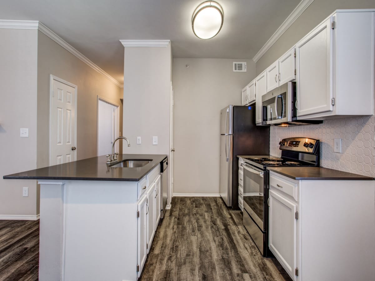 WELCOME TO CARRINGTON PARK LUXURY PLANO, TX APARTMENTS