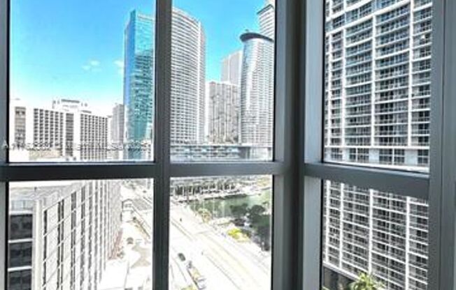 3 beds, 3 baths, 1,494 sqft, $6,750, Unit 500 Brickell Ave unit 1601