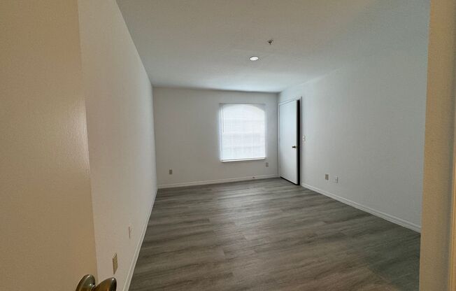 2 beds, 2 baths, $1,700, Unit # 131