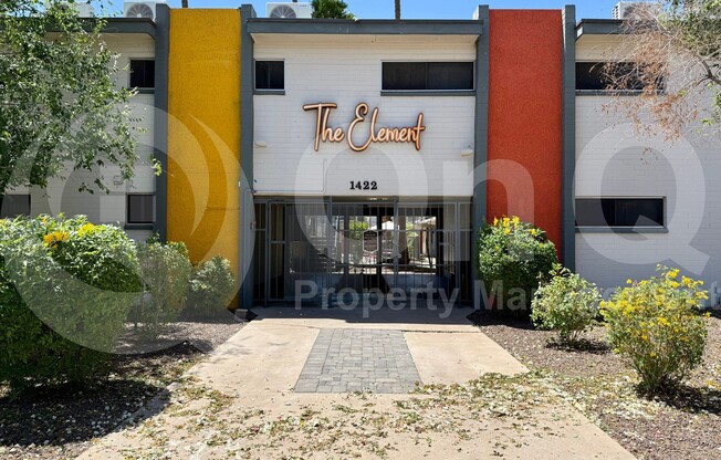 1422 N 5 ST