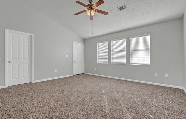 2 beds, 2 baths, 970 sqft, $995, Unit 235