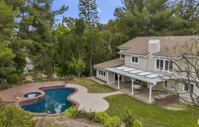 5 beds, 6 baths, 5,290 sqft, $12,000