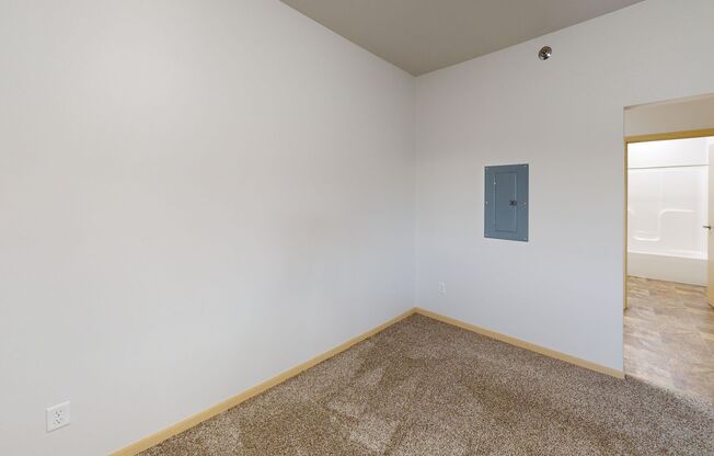 Studio, 1 bath, 684 sqft, $895, Unit 4751-213