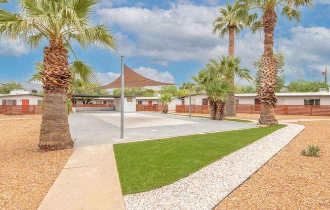2198 Country Club