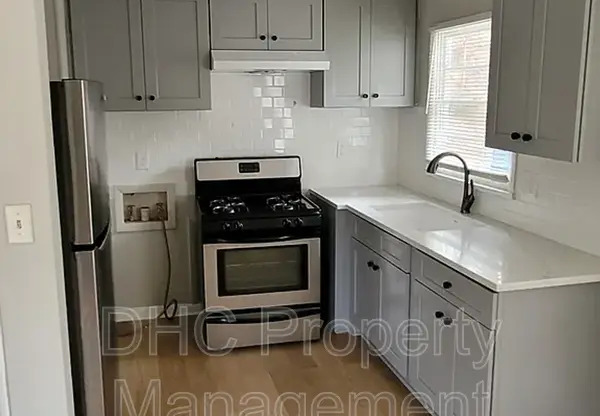 2637 SANTA MONICA DR NW