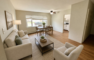 2040 Saunders Ave. St. Paul MN 55116