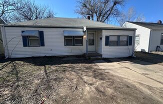 $1095 - 3 bed 1 bath - Newly Remodeled Single Family Home