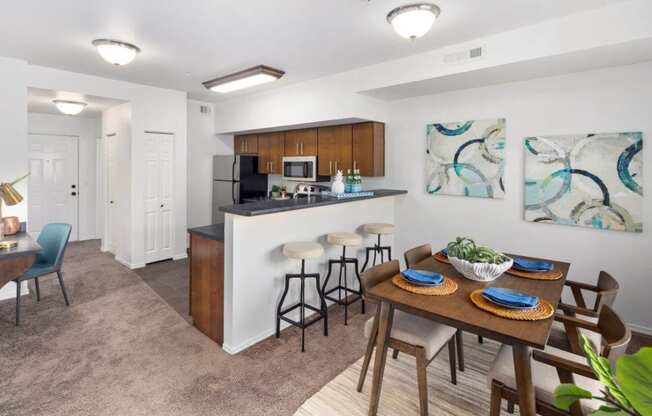 Eat In Kitchen at Mosaic on the River Apartments, Washington