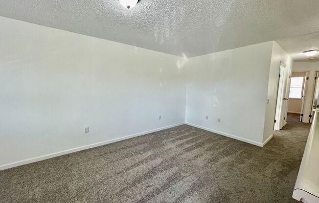 2 beds, 2 baths, $2,400, Unit # 100