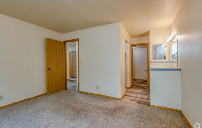 2 beds, 1.5 baths, 905 sqft, $929.99, Unit 1725-K4