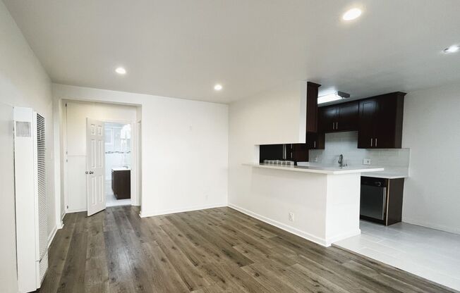 1 bed, 1 bath, $2,325, Unit 129#06