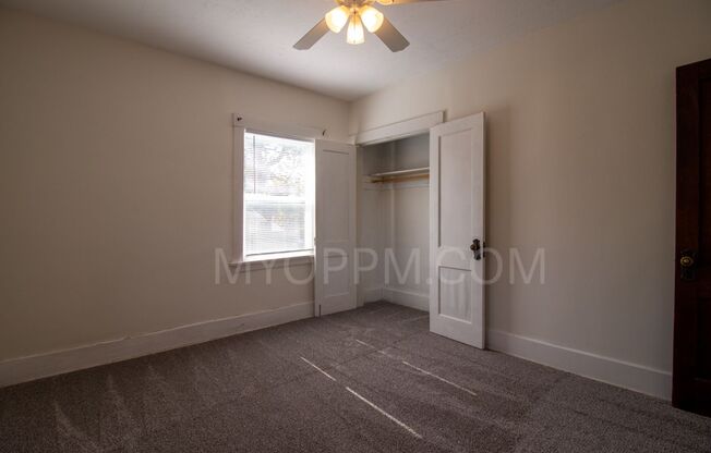 2 beds, 1 bath, 800 sqft, $925, Unit 911/04