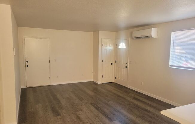 2 beds, 1 bath, 840 sqft, $1,350, Unit 744.1