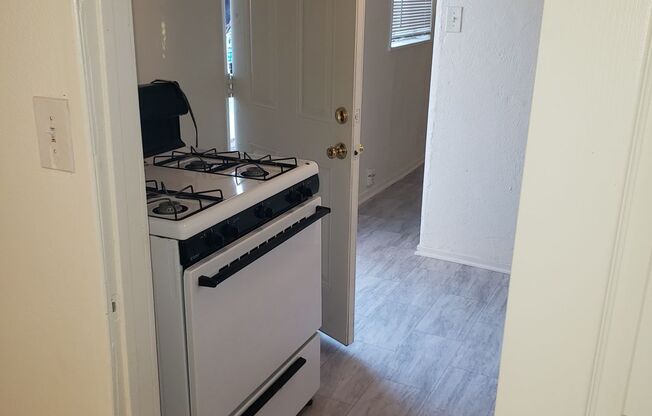 1 bed, 1 bath, 500 sqft, $1,395, Unit 7569