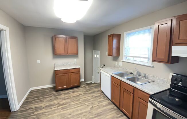 2 beds, 2 baths, $1,495