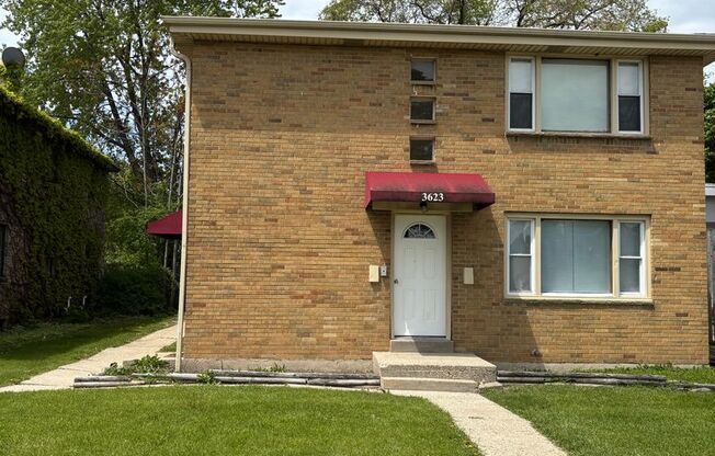 3623 N. 76th St.