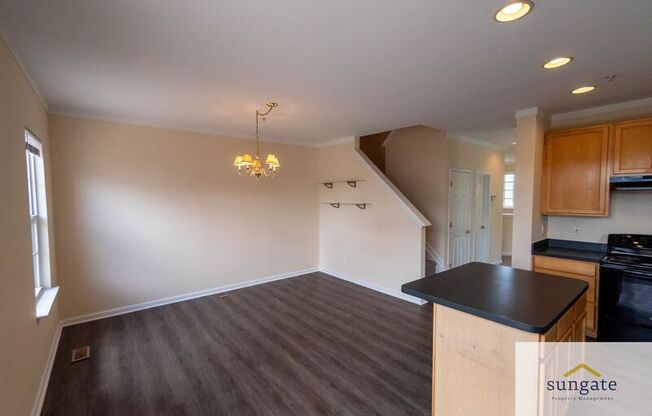 11 HALLSDALE CT