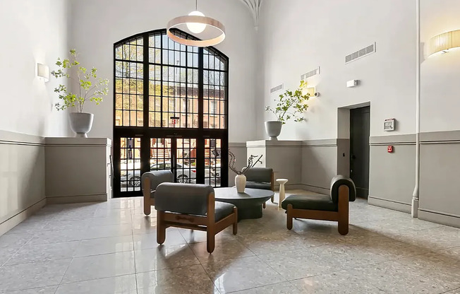 2 beds, 1.5 baths, $5,485, Unit 401