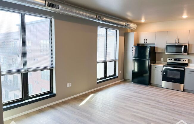 Studio, 1 bath, 567 sqft, $895, Unit 5521-5320