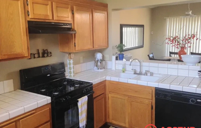 4 Bedroom Home in Northwest!