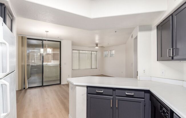 1 bed, 1 bath, $1,250, Unit # 3041
