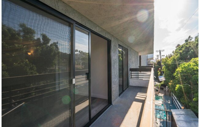 2041 N. Commonwealth Ave.