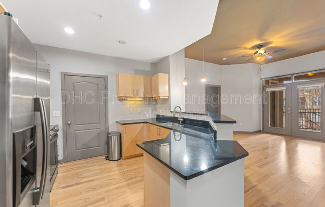 390 17th Street NW