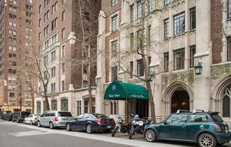 25 TUDOR CITY PL