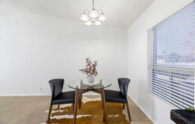 2 beds, 2 baths, 952 sqft, $1,150, Unit 230
