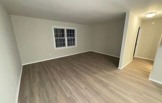 2 beds, 1 bath, $995