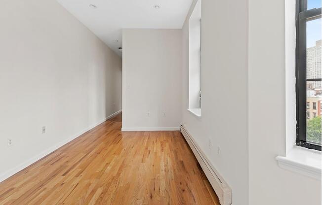 340 E 86 ST
