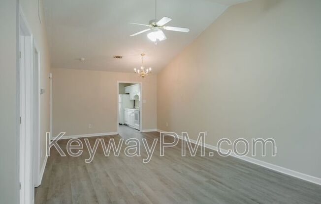 551 EDGECLIFF LN