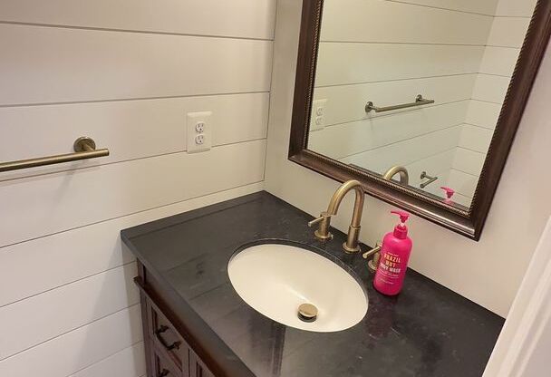 Stunning & Spacious Middle River 4bd/2.5ba Home with W/D, AC, Garage and more! Available now