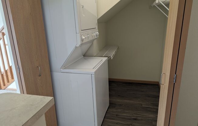 1 bed, 1.5 baths, 760 sqft, $1,540, Unit 290-311