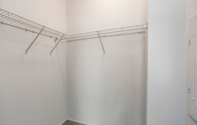 Studio, 1 bath, 560 sqft, $1,600, Unit Heritage East- Unit 110