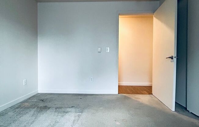 2 beds, 1 bath, 787 sqft, $1,995, Unit 202