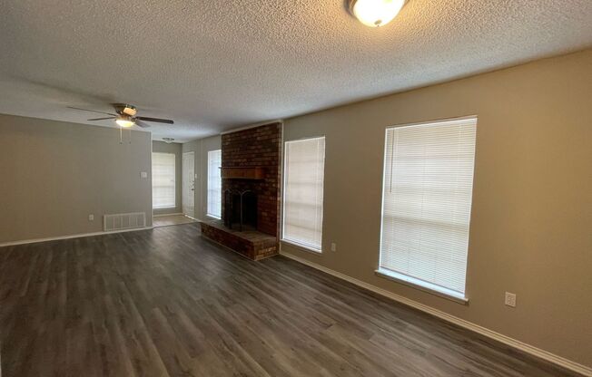 5227 Wild Horse Ct, Arlington, TX 76017