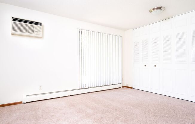 3 beds, 2 baths, 1,224 sqft, $1,895, Unit 223-304